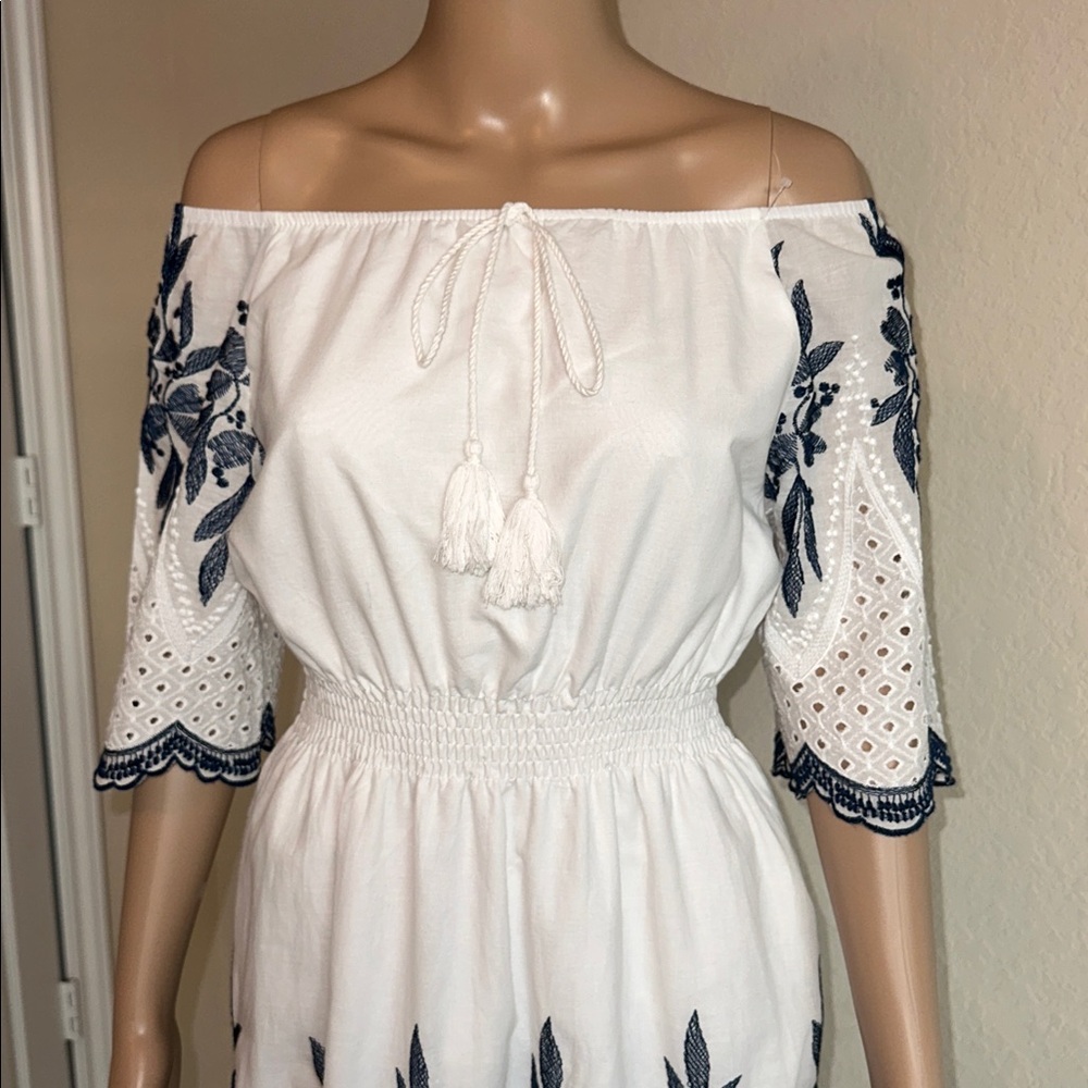 Kindred Elegant White and Blue Embroidered Dress Size S. - Picture 4 of 16